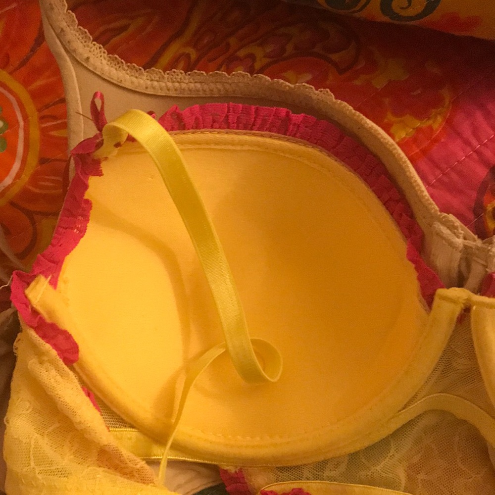 Yellow and pink one-piece lingerie - Picture 8 of 8